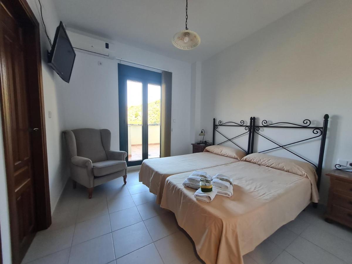 Hostal Rural De Cuadros Bedmar y Garciez Eksteriør billede