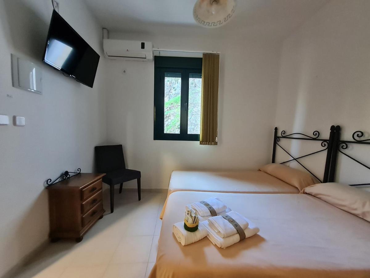 Hostal Rural De Cuadros Bedmar y Garciez Eksteriør billede